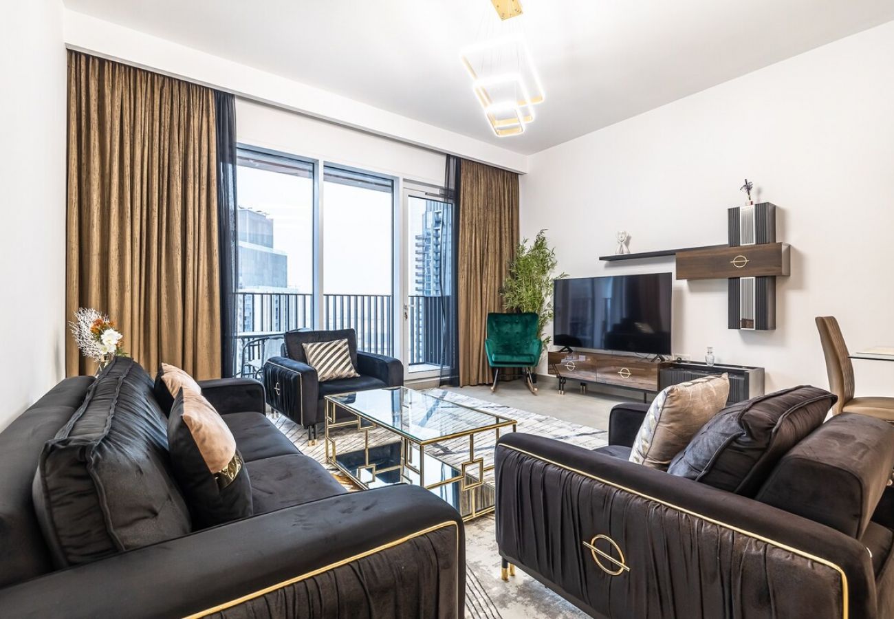 Апартаменты на Dubai - HHH - Spacious 2BDR Apartment  / Lagoons View / Close to the Airport 