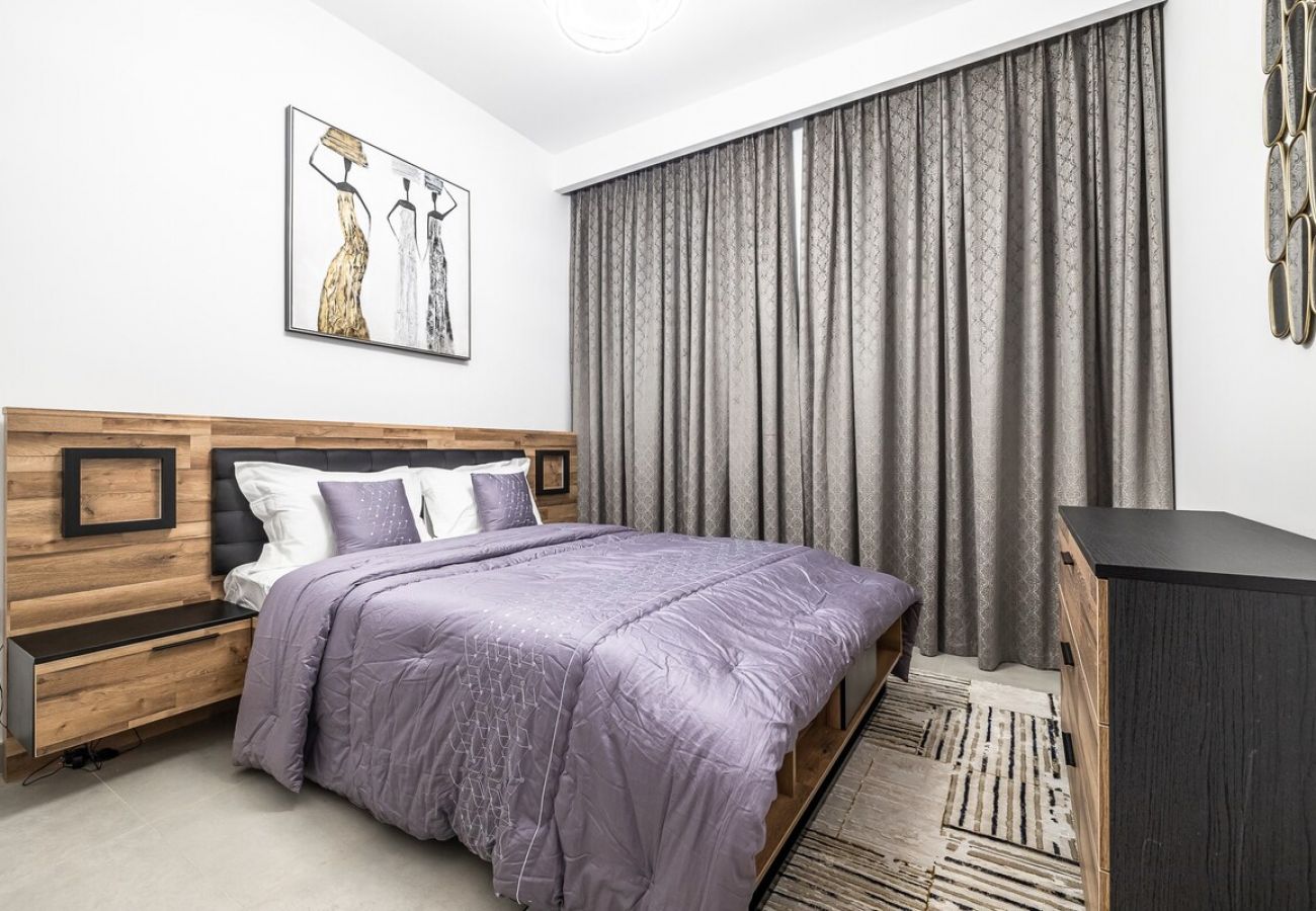 Апартаменты на Dubai - HHH - Spacious 2BDR Apartment  / Lagoons View / Close to the Airport 