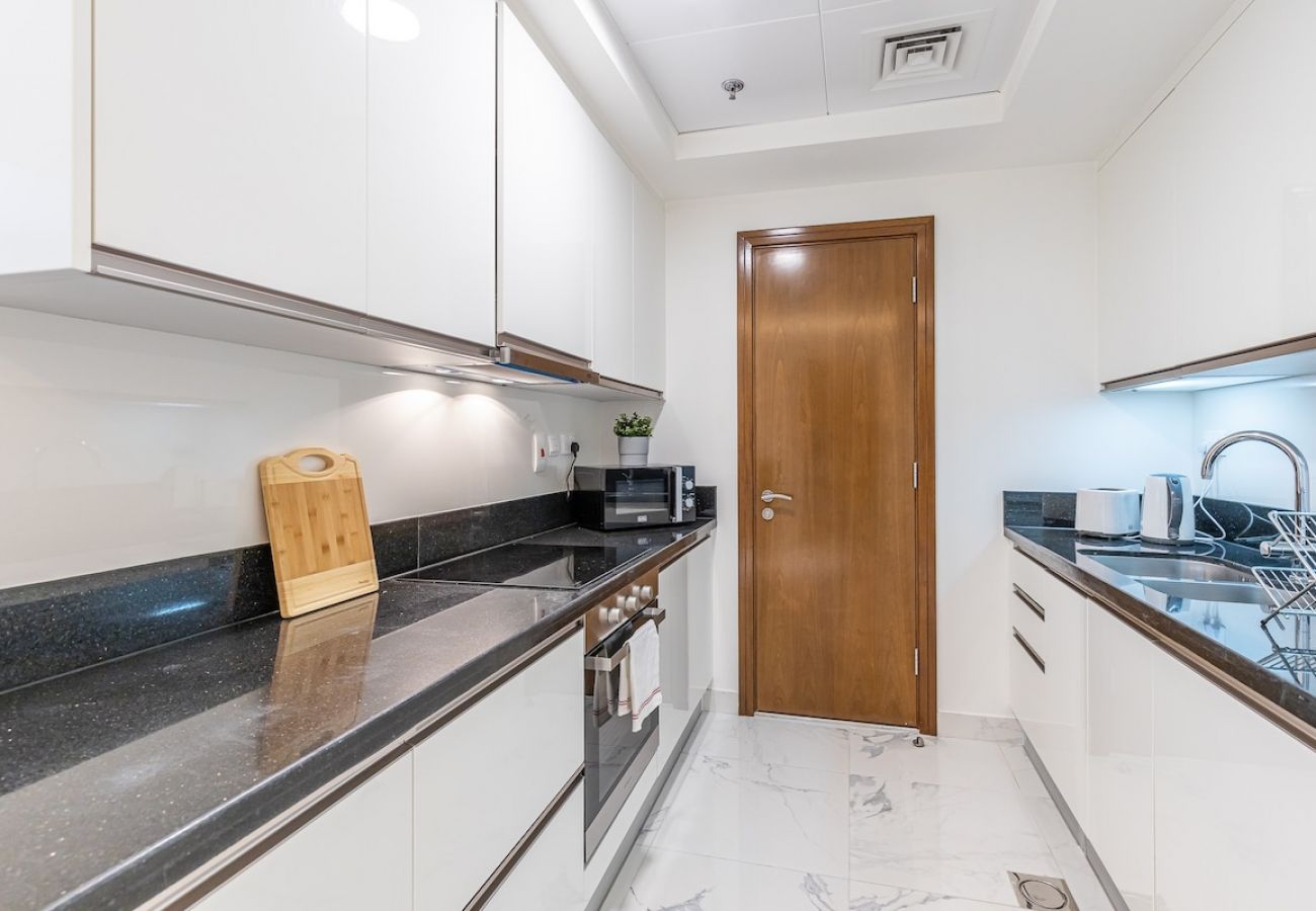 Апартаменты на Dubai - Superb 1-Bedroom Apartment in Amna Tower – Stunning Views of Burj Khalifa & Business Bay