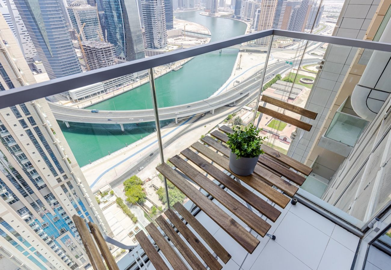 Апартаменты на Dubai - Superb 1-Bedroom Apartment in Amna Tower – Stunning Views of Burj Khalifa & Business Bay