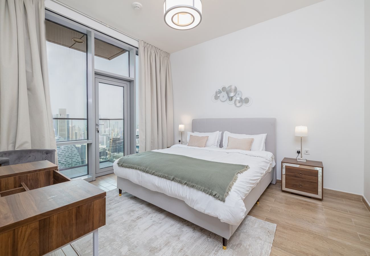 Апартаменты на Dubai - Spacious  3BDR + maid room / Business Bay /Noora Tower 