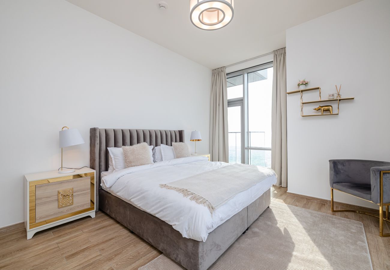 Апартаменты на Dubai - Spacious  3BDR + maid room / Business Bay /Noora Tower 