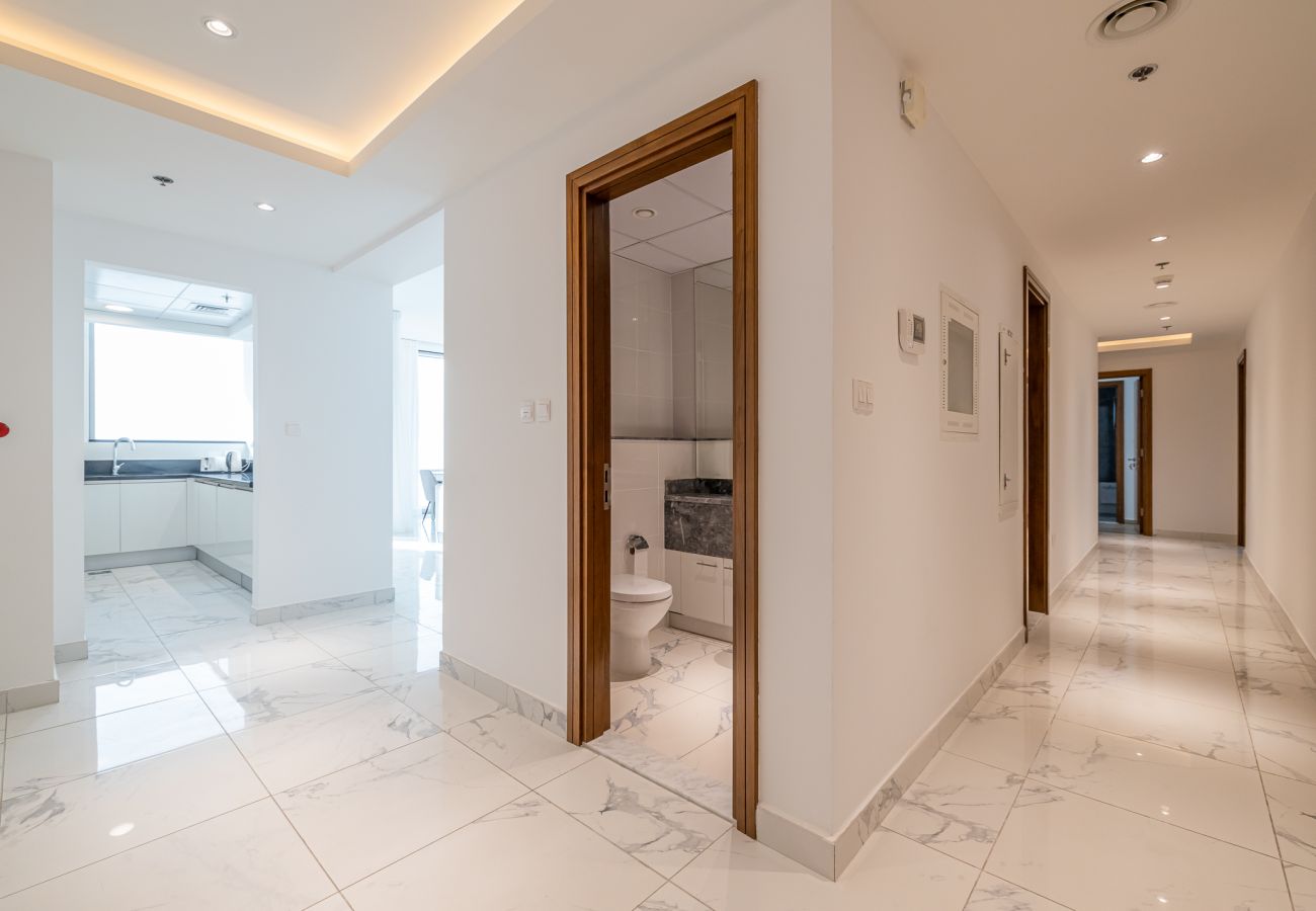 Апартаменты на Dubai - Spacious  3BDR + maid room / Business Bay /Noora Tower 