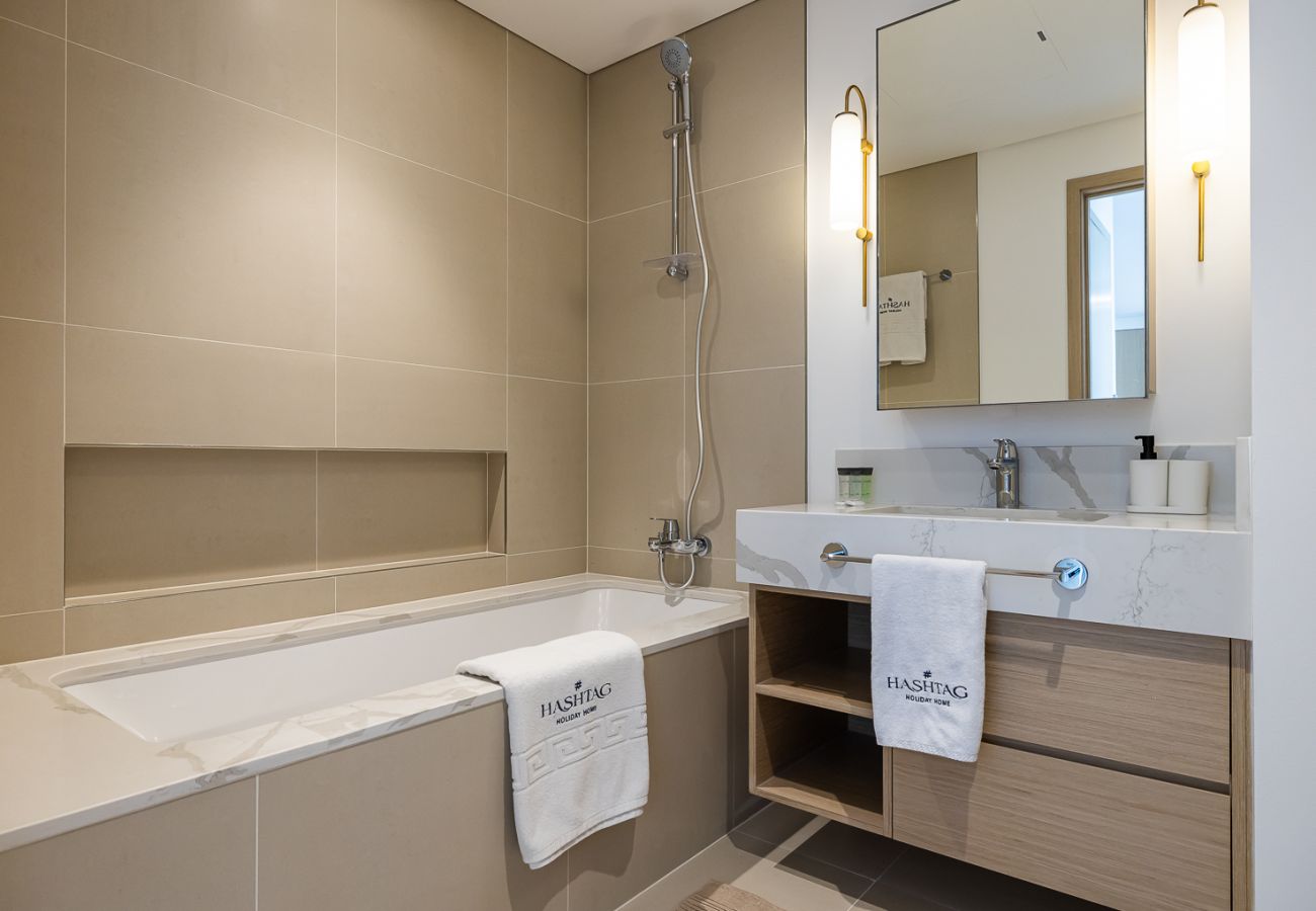 Апартаменты на Dubai - Modern Comfort Meets Elegance in Creek Harbour – 1BDR at 17 Icon Bay