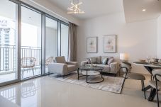 Апартаменты на Dubai - Newly furnished 1BDR Apartment in Creek Harbour / 17 Icon Bay