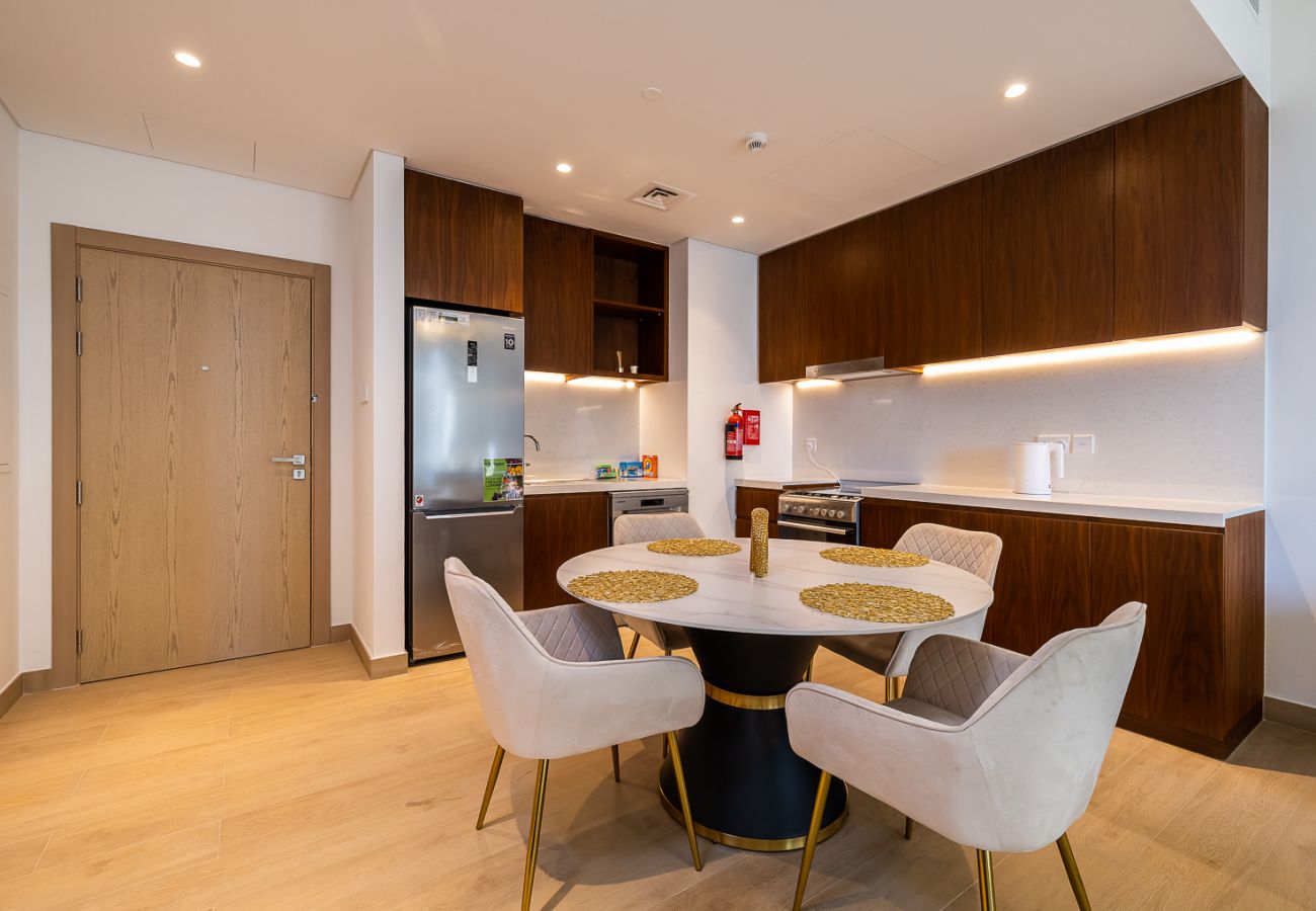 Апартаменты на Dubai - Chic 1-Bedroom Apartment with Stunning Views in La Mer
