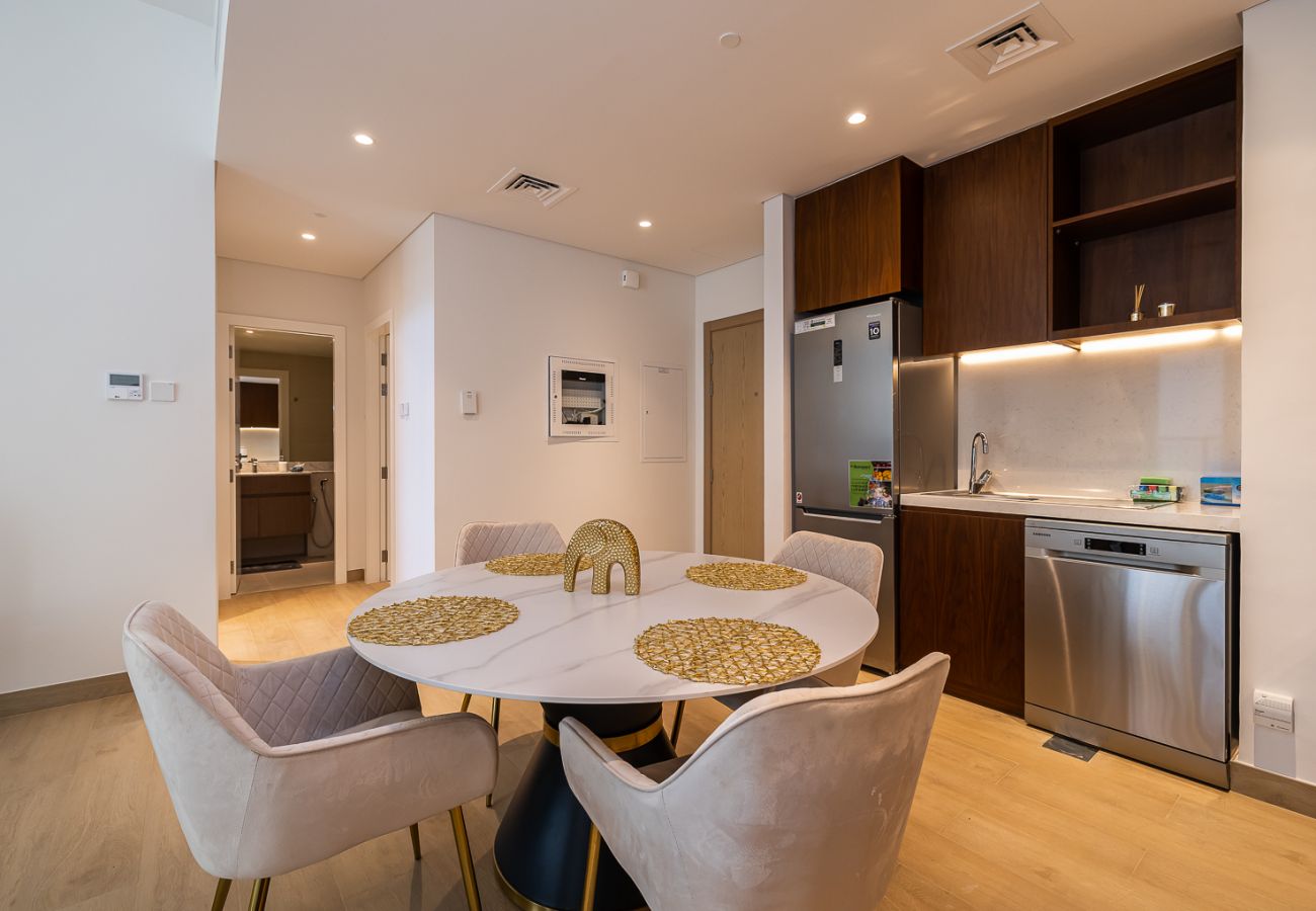 Апартаменты на Dubai - Chic 1-Bedroom Apartment with Stunning Views in La Mer