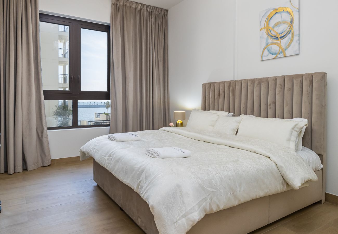 Апартаменты на Dubai - Chic 1-Bedroom Apartment with Stunning Views in La Mer