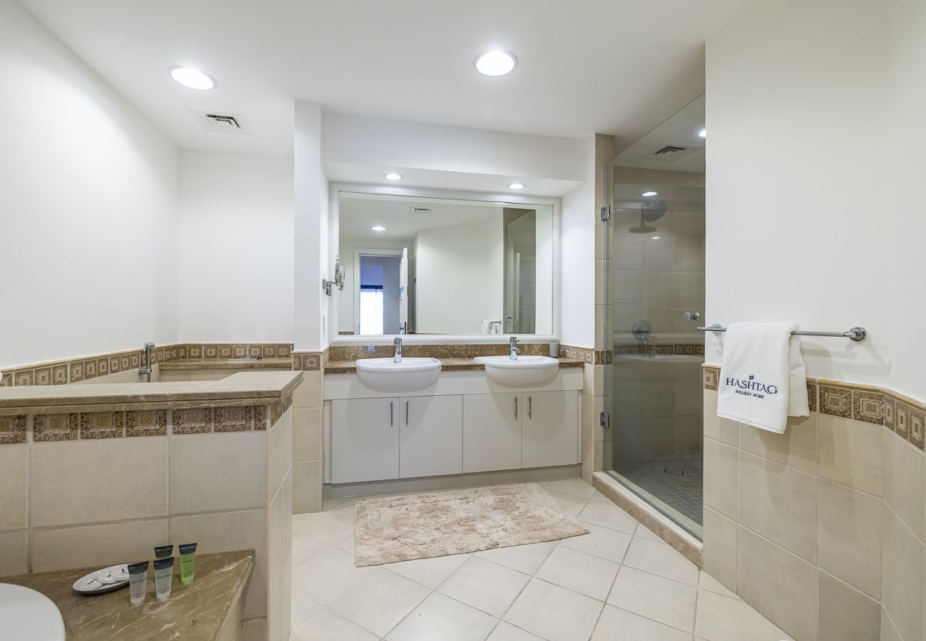 Апартаменты на Dubai - Spacious 2-Bedroom Apartment with Balcony on The Palm – Golden Mile