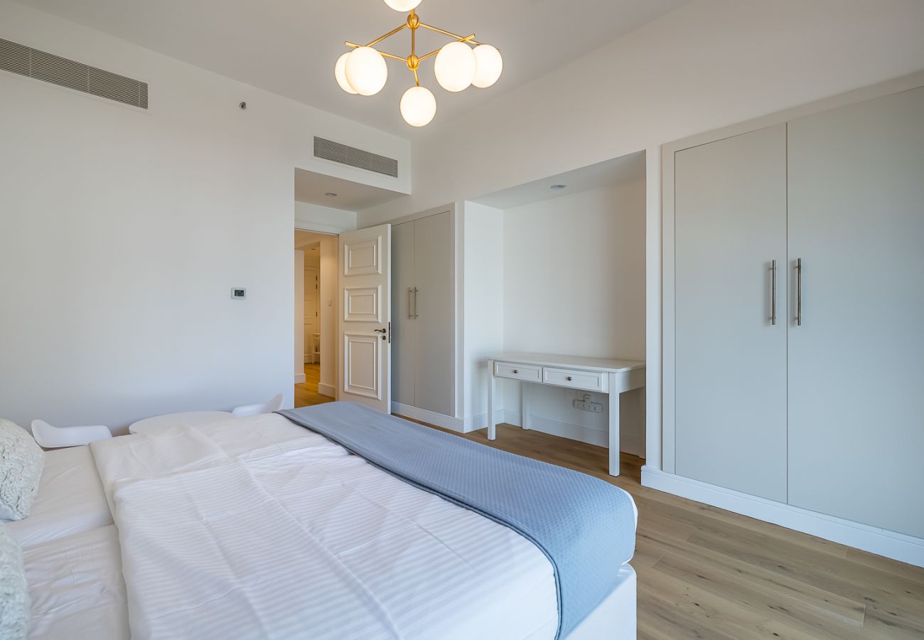 Апартаменты на Dubai - Spacious 2-Bedroom Apartment with Balcony on The Palm – Golden Mile