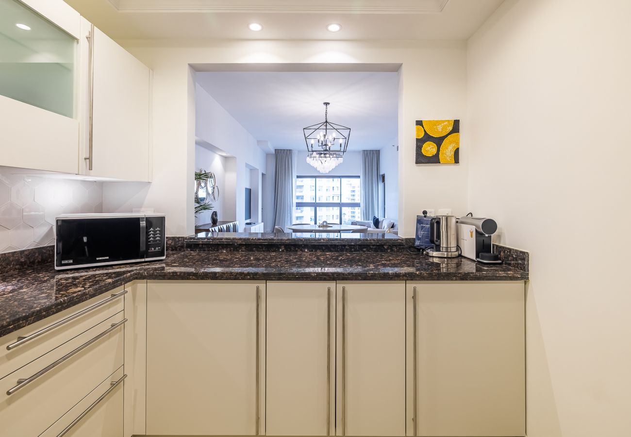 Апартаменты на Dubai - Spacious 2-Bedroom Apartment with Balcony on The Palm – Golden Mile