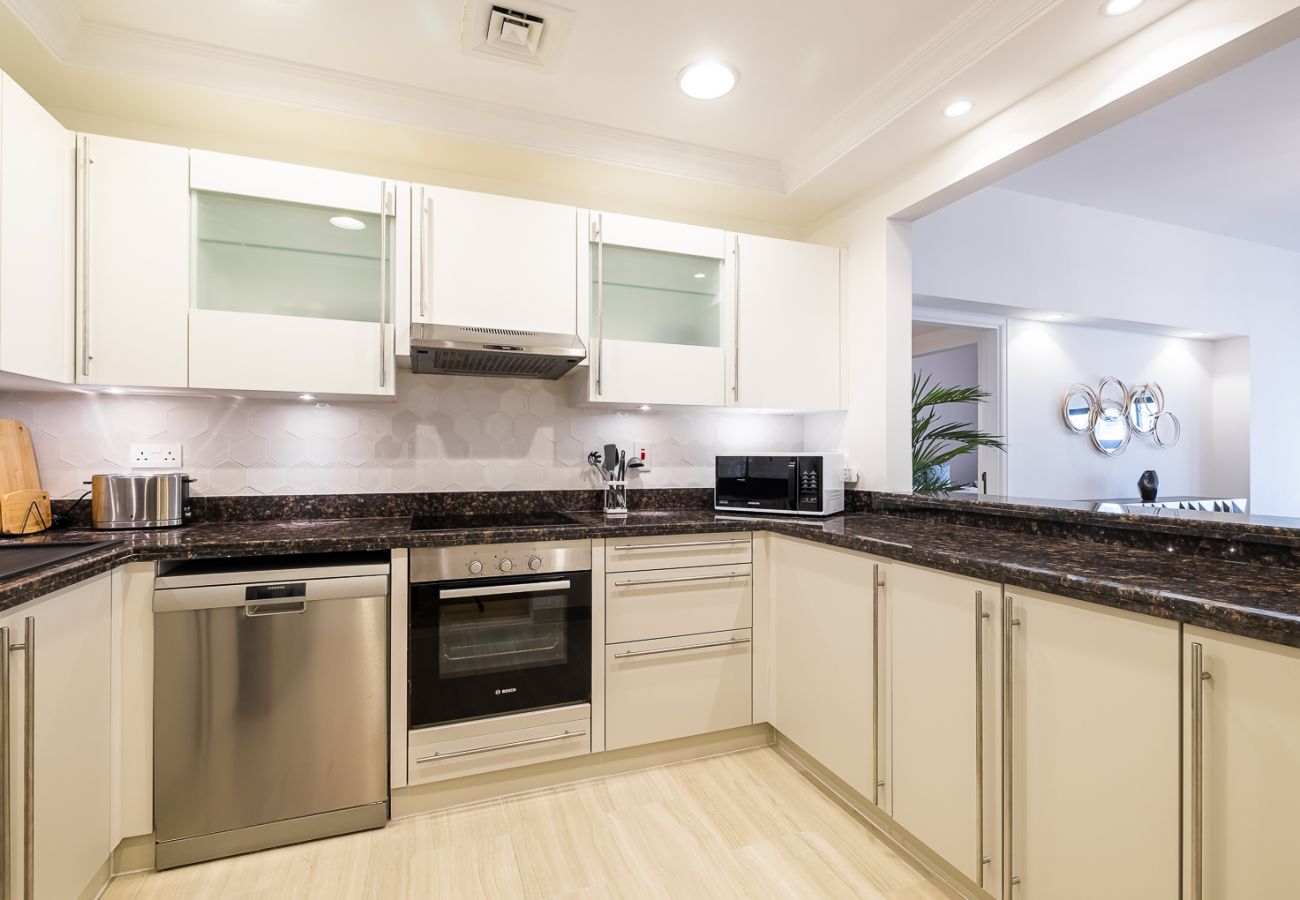 Апартаменты на Dubai - Spacious 2-Bedroom Apartment with Balcony on The Palm – Golden Mile