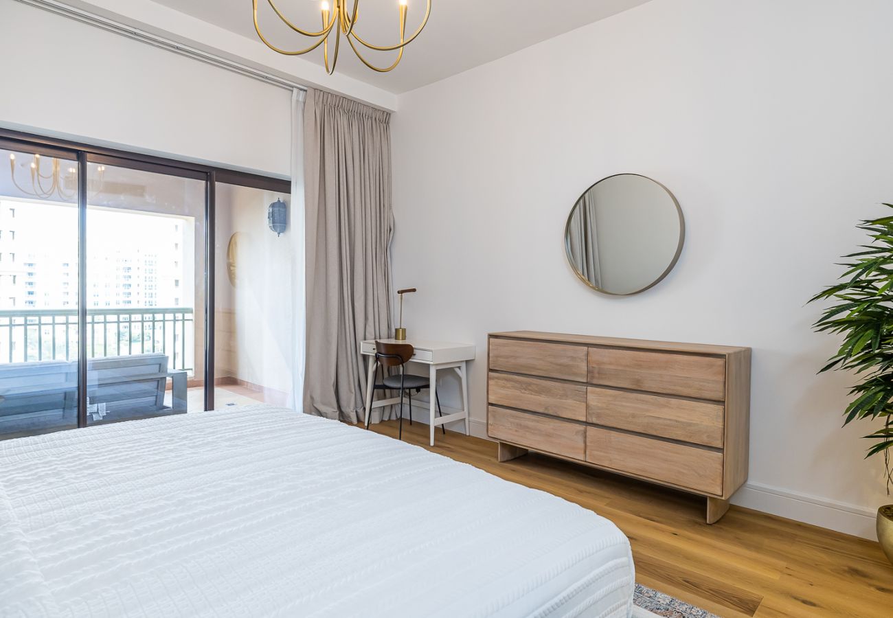 Апартаменты на Dubai - Spacious 2-Bedroom Apartment with Balcony on The Palm – Golden Mile