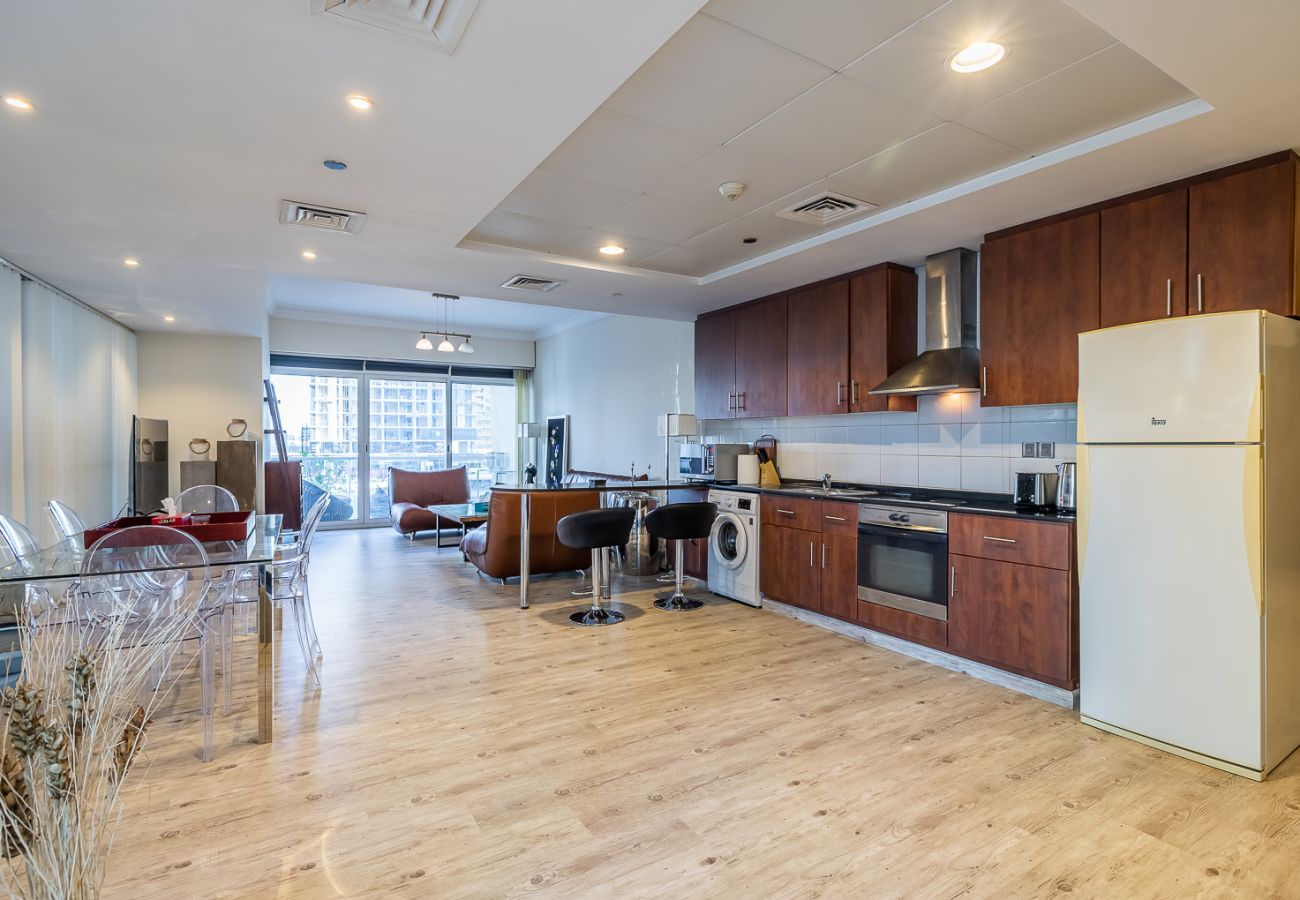Апартаменты на Dubai - Stylish 1-Bedroom Apartment with Lake Views in JLT – Lake View Tower