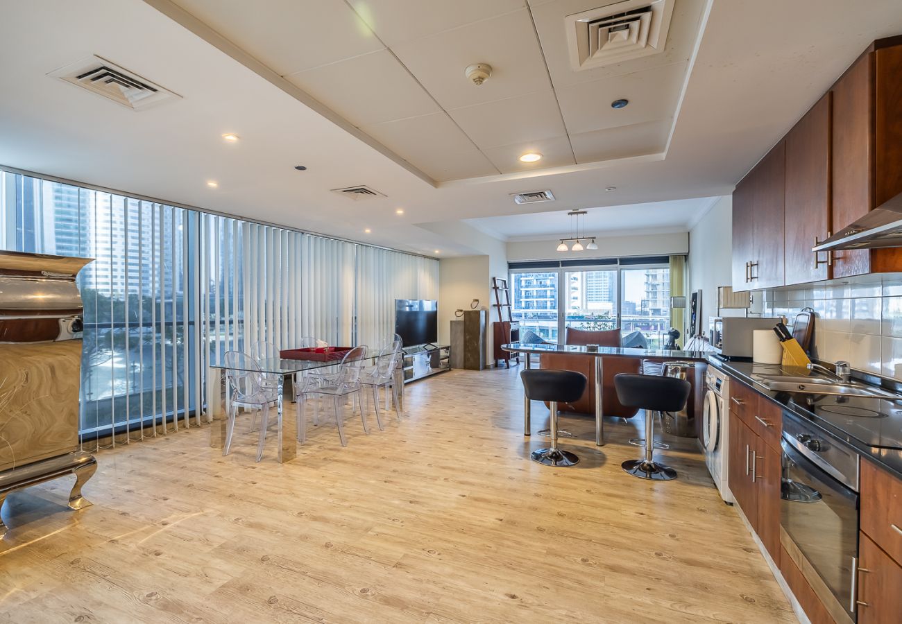 Апартаменты на Dubai - Stylish 1-Bedroom Apartment with Lake Views in JLT – Lake View Tower