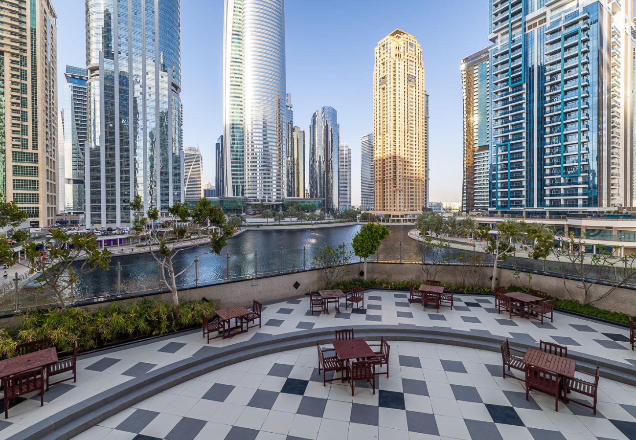 Апартаменты на Dubai - Stylish 1-Bedroom Apartment with Lake Views in JLT – Lake View Tower