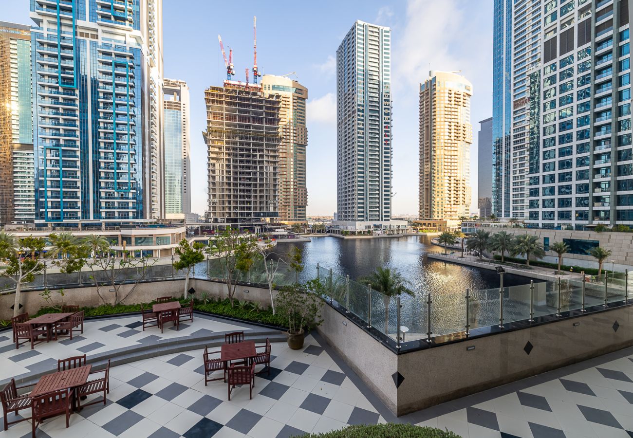 Апартаменты на Dubai - Stylish 1-Bedroom Apartment with Lake Views in JLT – Lake View Tower