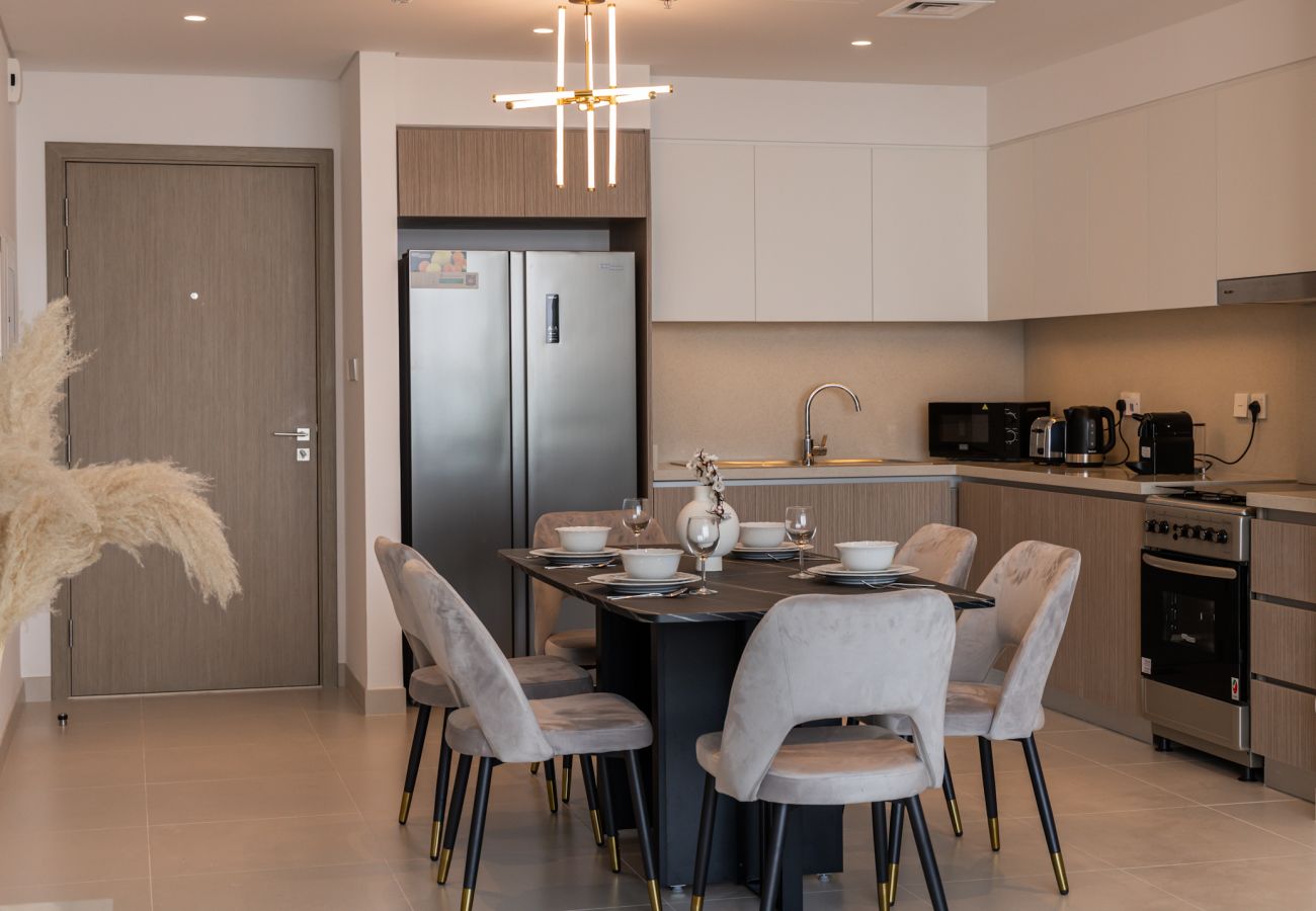 Апартаменты на Dubai - Luxurious 2-Bedroom Apartment with Burj Khalifa & Waterfront Views 