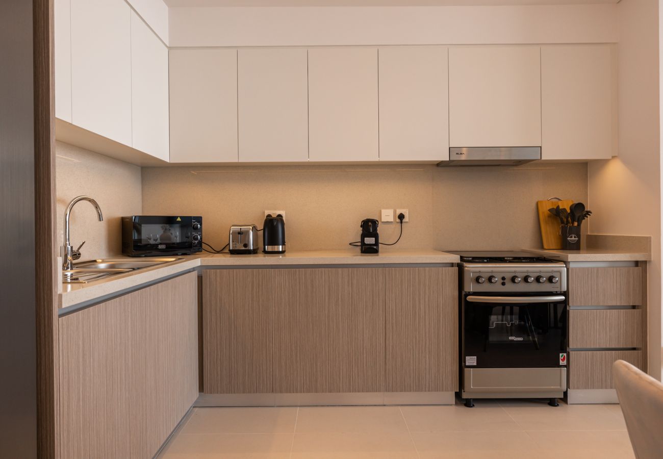 Апартаменты на Dubai - Luxurious 2-Bedroom Apartment with Burj Khalifa & Waterfront Views 