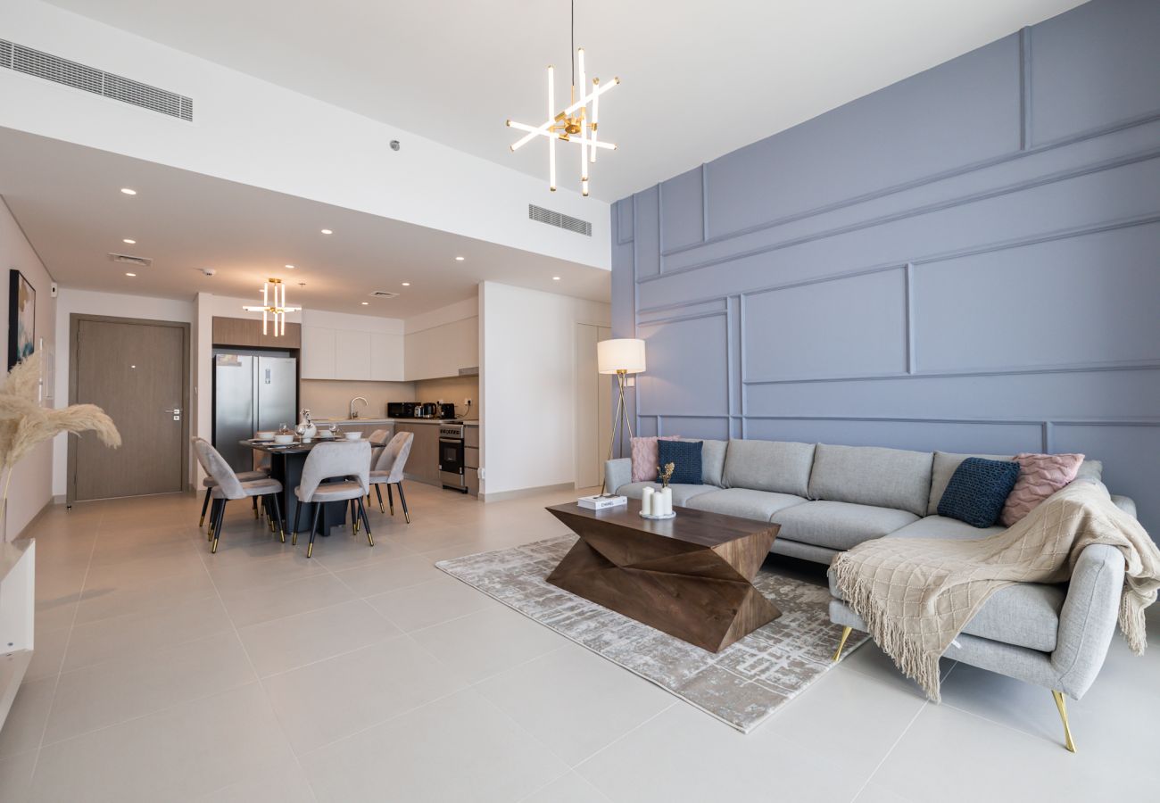 Апартаменты на Dubai - Luxurious 2-Bedroom Apartment with Burj Khalifa & Waterfront Views 