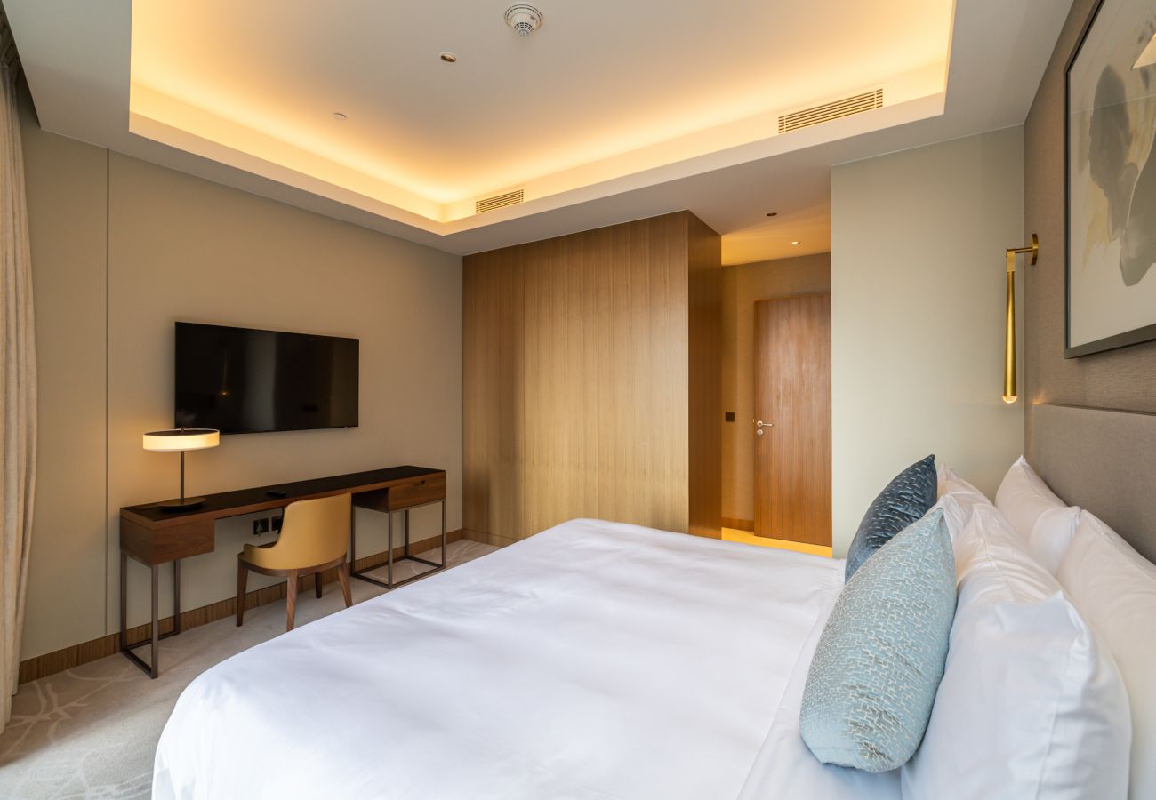 Апартаменты на Dubai - Elegant 1-Bedroom Apartment in Downtown Dubai – Address Opera