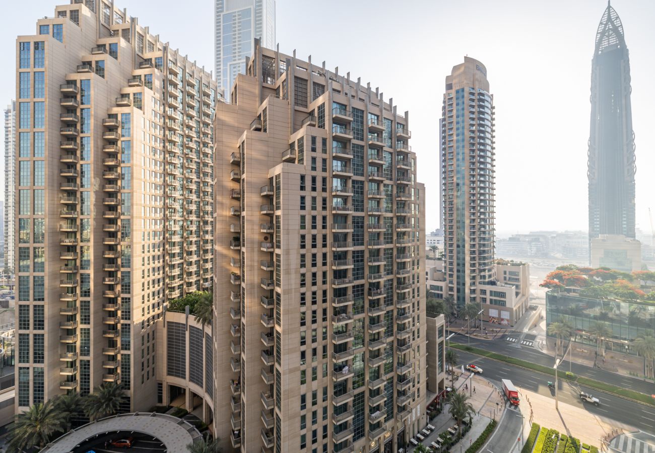Апартаменты на Dubai - Elegant 1-Bedroom Apartment in Downtown Dubai – Address Opera