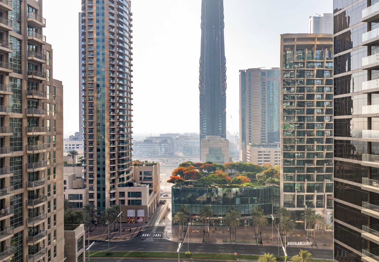 Апартаменты на Dubai - Elegant 1-Bedroom Apartment in Downtown Dubai – Address Opera