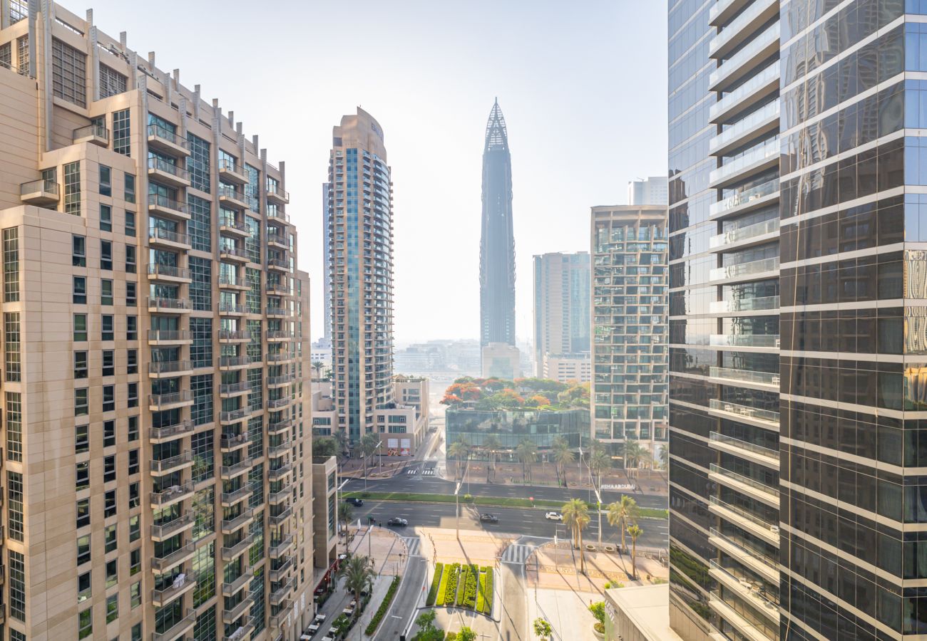 Апартаменты на Dubai - Elegant 1-Bedroom Apartment in Downtown Dubai – Address Opera