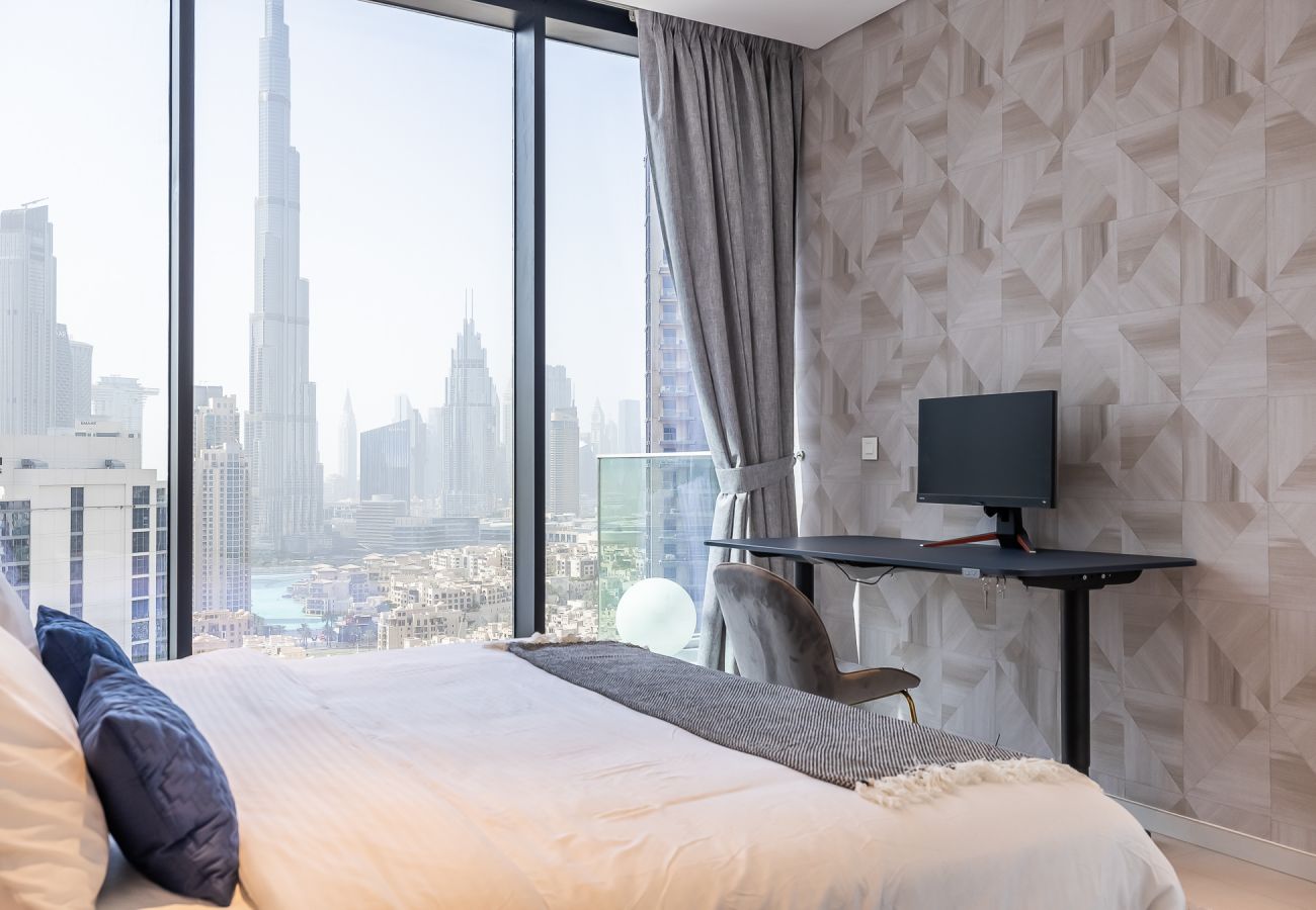 Апартаменты на Dubai - Spacious 3-Bedroom Apartment with Maid’s Room & Burj Khalifa Views – Business Bay