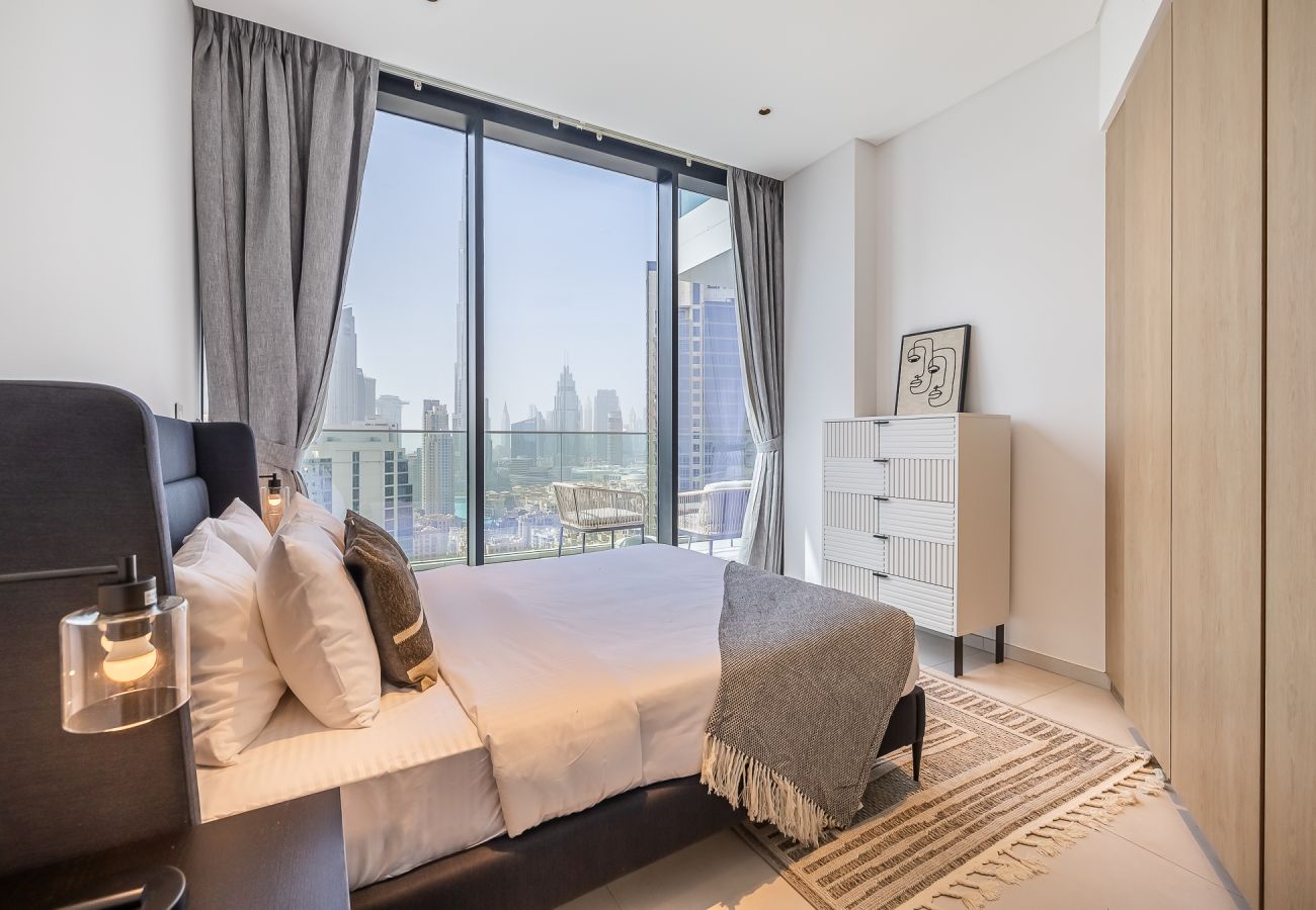 Апартаменты на Dubai - Spacious 3-Bedroom Apartment with Maid’s Room & Burj Khalifa Views – Business Bay