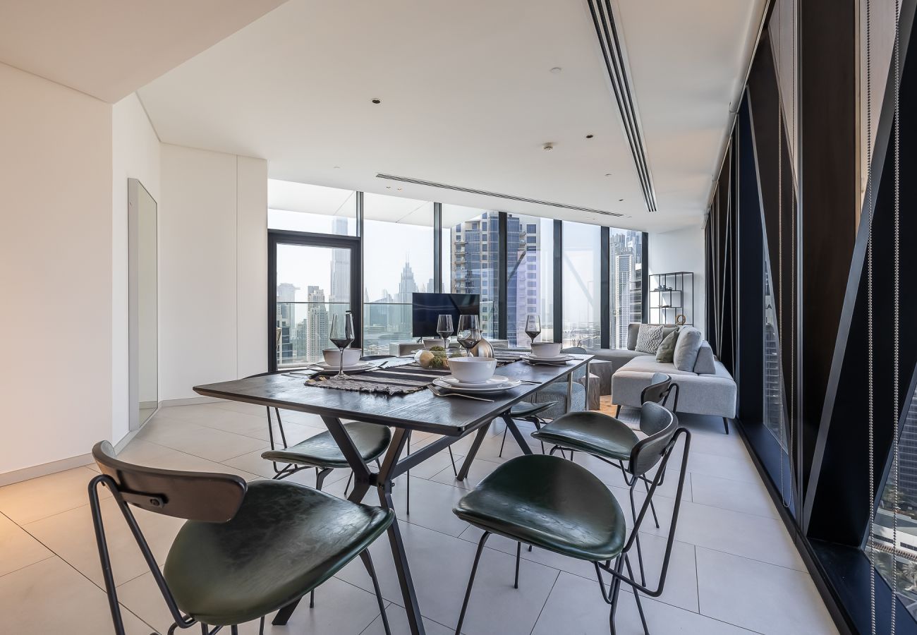 Апартаменты на Dubai - Spacious 3-Bedroom Apartment with Maid’s Room & Burj Khalifa Views – Business Bay