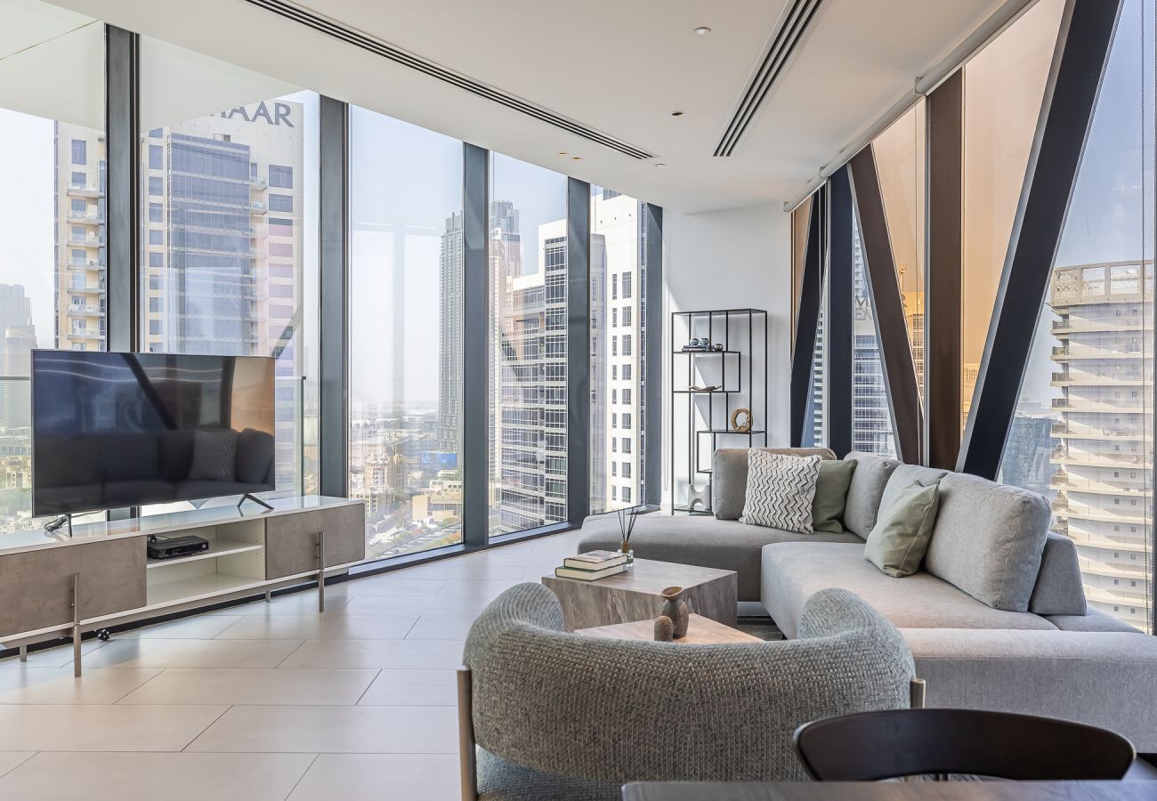 Апартаменты на Dubai - Spacious 3-Bedroom Apartment with Maid’s Room & Burj Khalifa Views – Business Bay