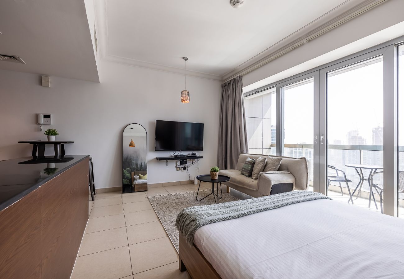 Апартаменты на Dubai - Studio Next to Burj Khalifa / Large Balcony With City View