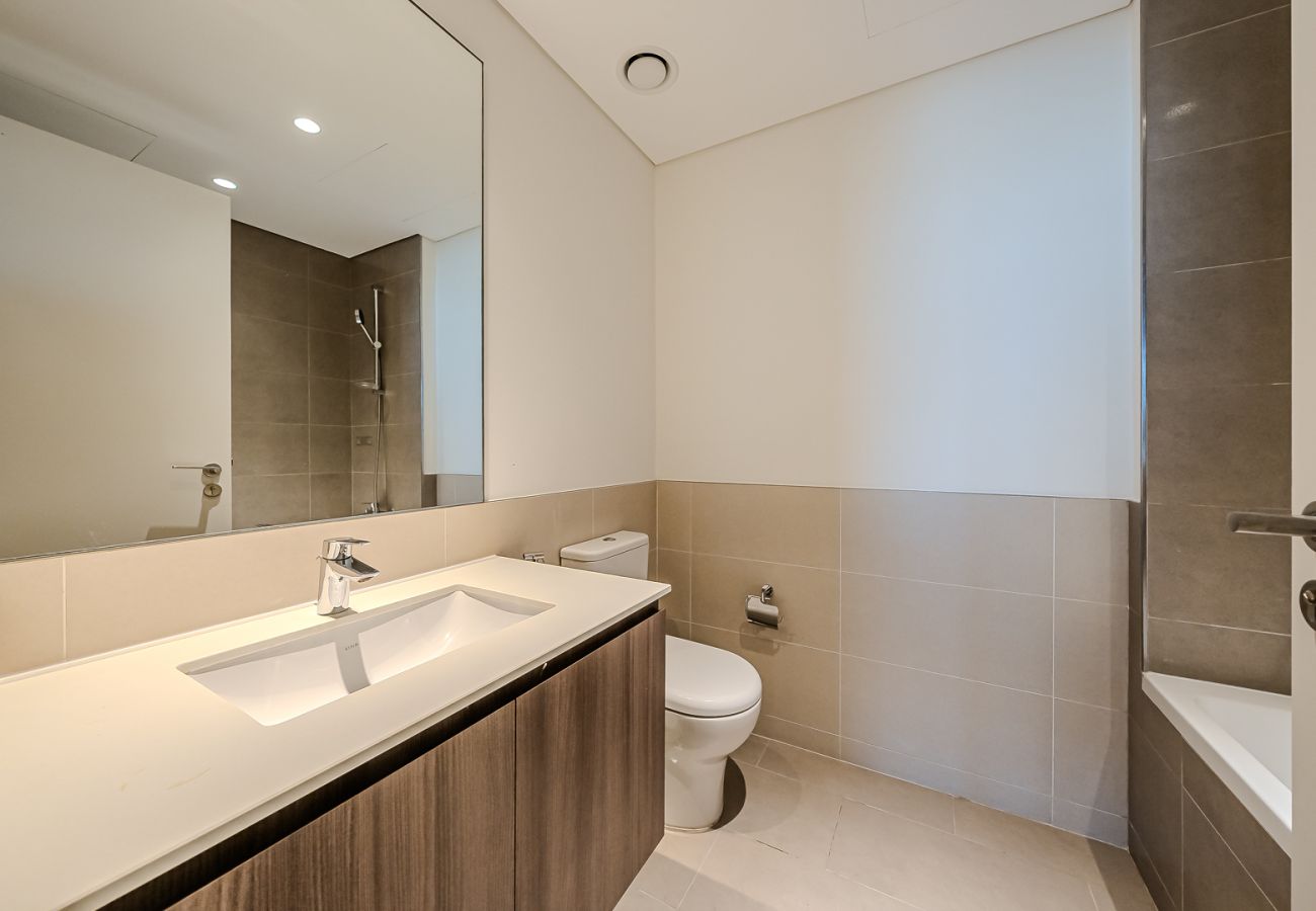 Апартаменты на Dubai - Charming 2-Bedroom Apartment in Dubai Hills with Stunning City Views