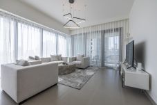 Апартаменты на Dubai - 3BDR Apartment +  maid room I Burj Khalifa view I Downtown