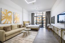 Апартаменты на Dubai - Studio Apartment in Sports city