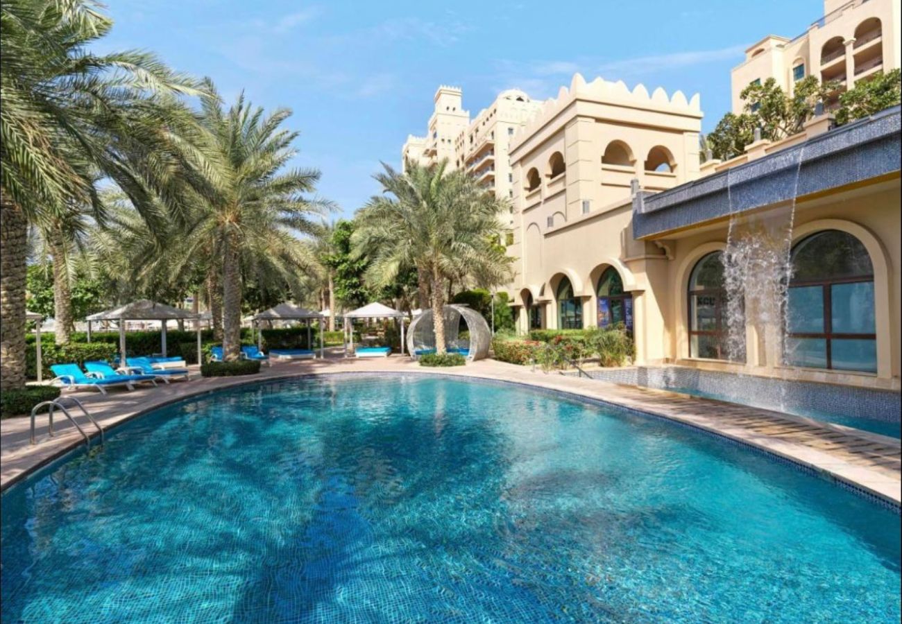 Апартаменты на Dubai - Elegant 1-Bedroom Apartment in Fairmont Residences South on The Palm