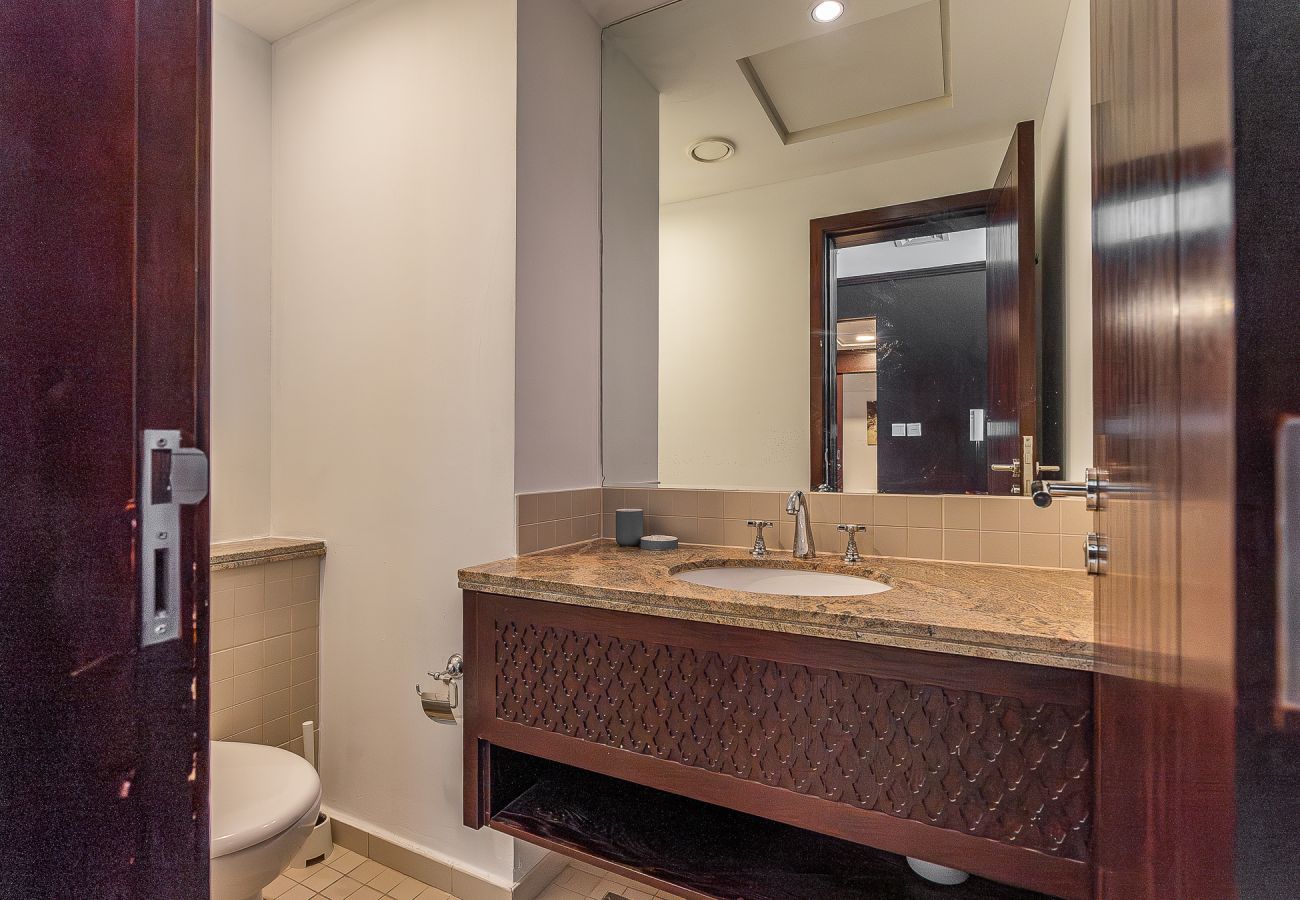 Апартаменты на Dubai - Spacious 1BDR apartment in Downtown 