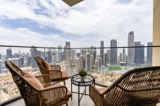 Апартаменты на Dubai - Exquisite 3BDR + maid room apartment I Burj Khalifa I Fountain View