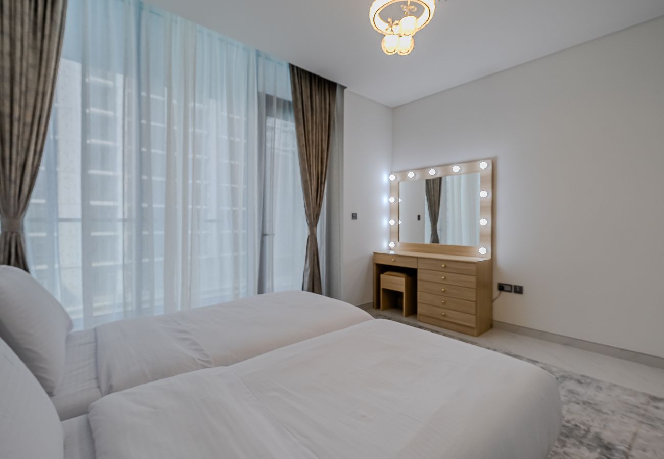 Апартаменты на Dubai - Spacious Crystal Lagoons View I MBR I 3BDR + Maid Room 