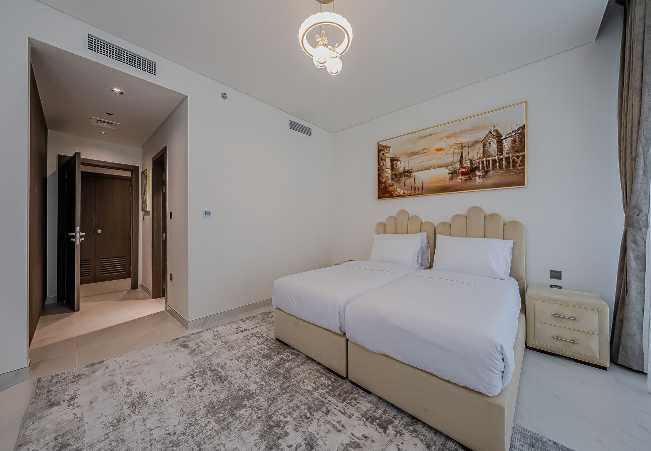 Апартаменты на Dubai - Spacious Crystal Lagoons View I MBR I 3BDR + Maid Room 