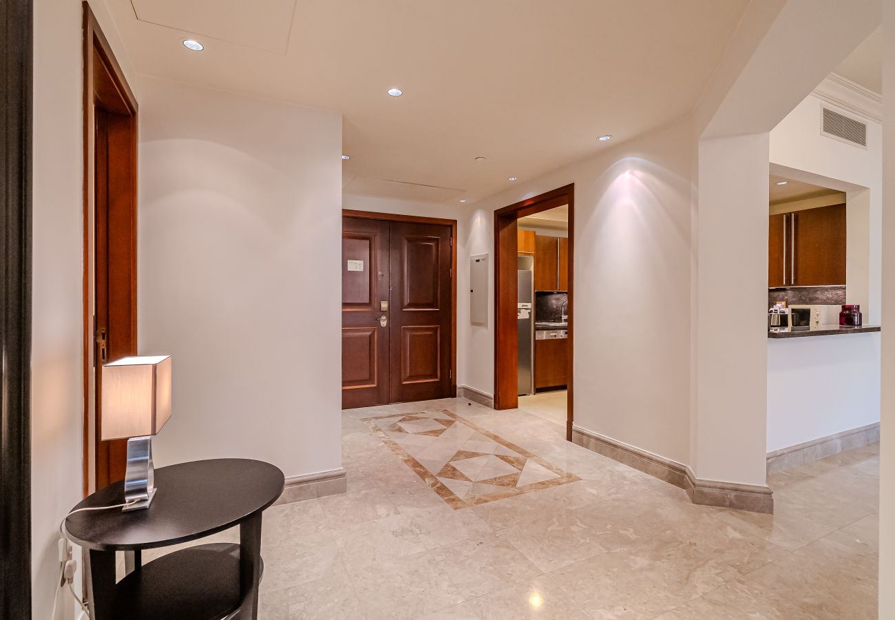Апартаменты на Dubai - Elegant 2-Bedroom Apartment in Fairmont Residences South on The Palm 
