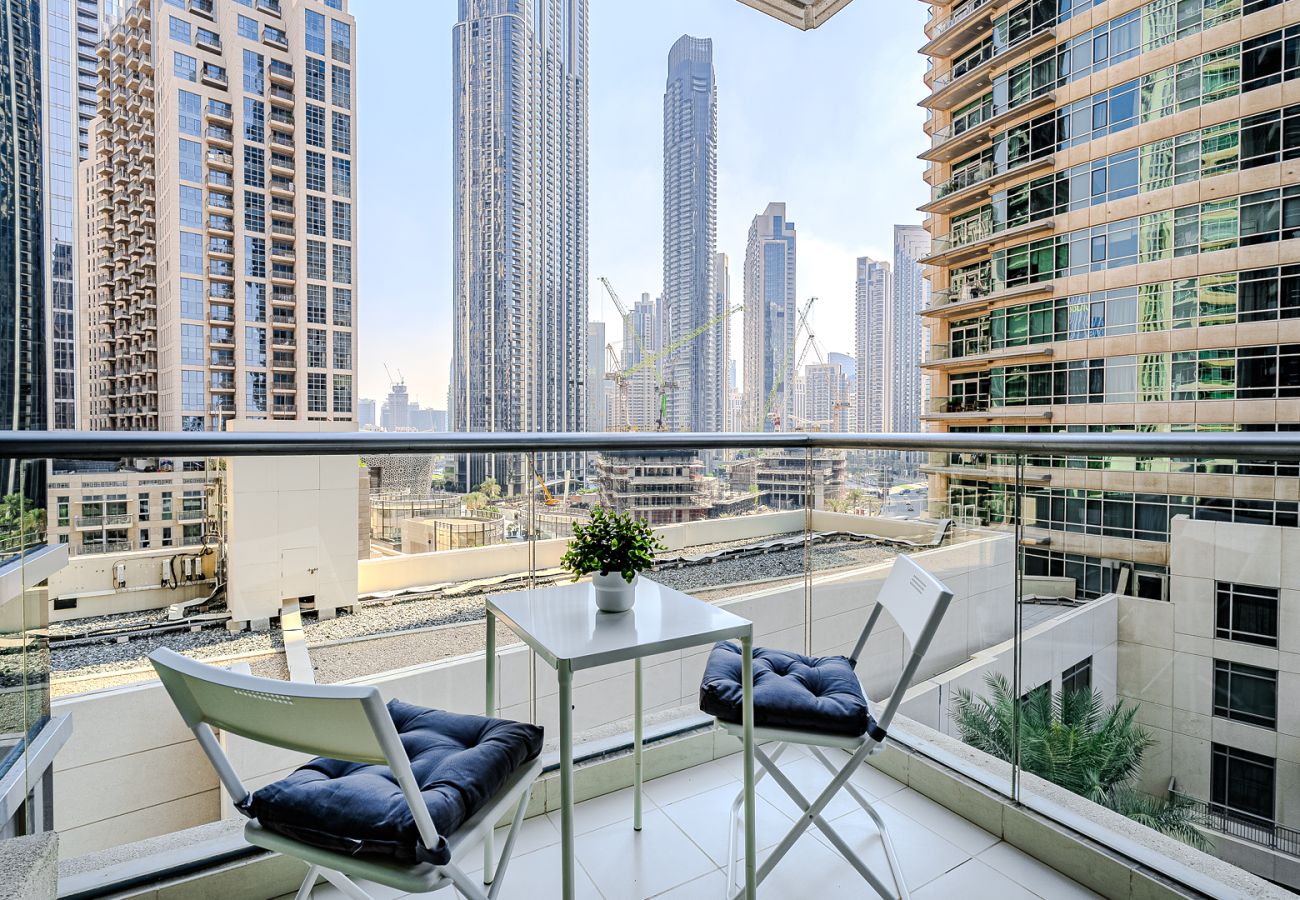 Апартаменты на Dubai - Stylish 2-Bedroom Apartment with Iconic Views | The Lofts, Downtown Dubai