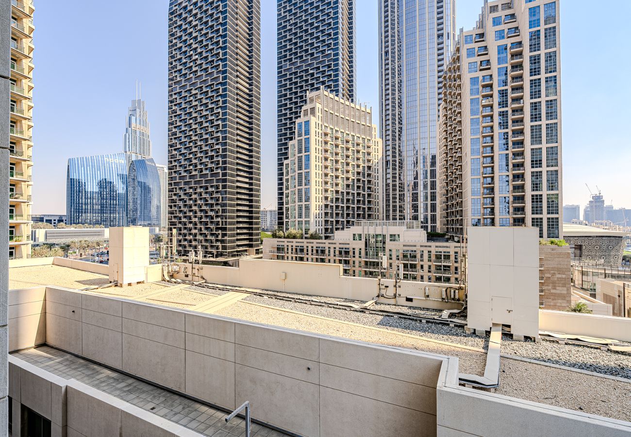 Апартаменты на Dubai - Stylish 2-Bedroom Apartment with Iconic Views | The Lofts, Downtown Dubai
