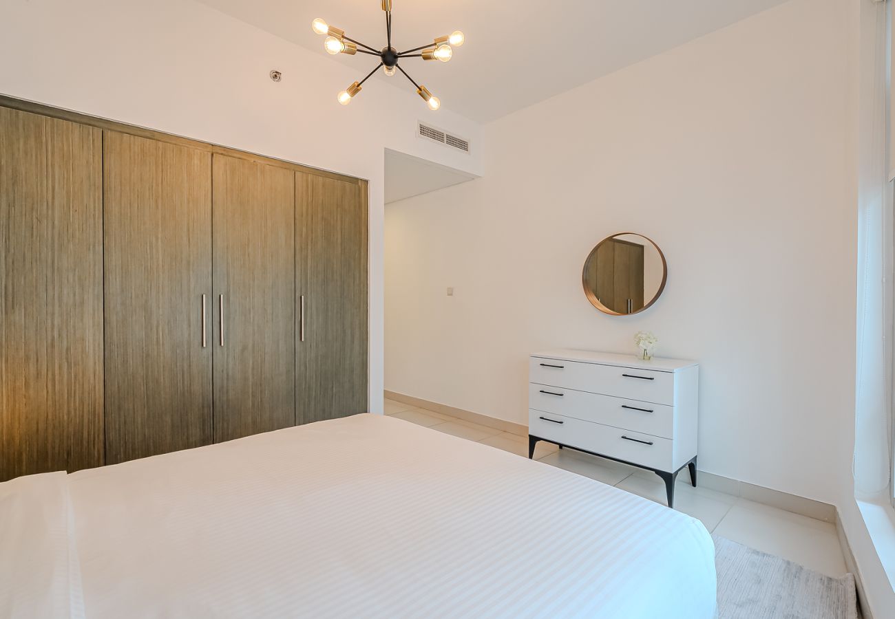 Апартаменты на Dubai - Stylish 2-Bedroom Apartment with Iconic Views | The Lofts, Downtown Dubai