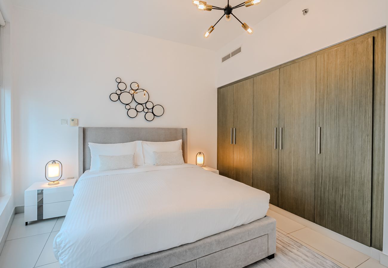 Апартаменты на Dubai - Stylish 2-Bedroom Apartment with Iconic Views | The Lofts, Downtown Dubai