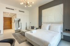 Квартира-студия на Dubai - Prime Residency 3 729