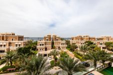 Апартаменты на Dubai - Renovated 3BDR in Palm Jumeirah