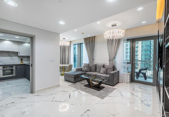  на Dubai - Renovated 2 BDR apartment in Downtown Dubai