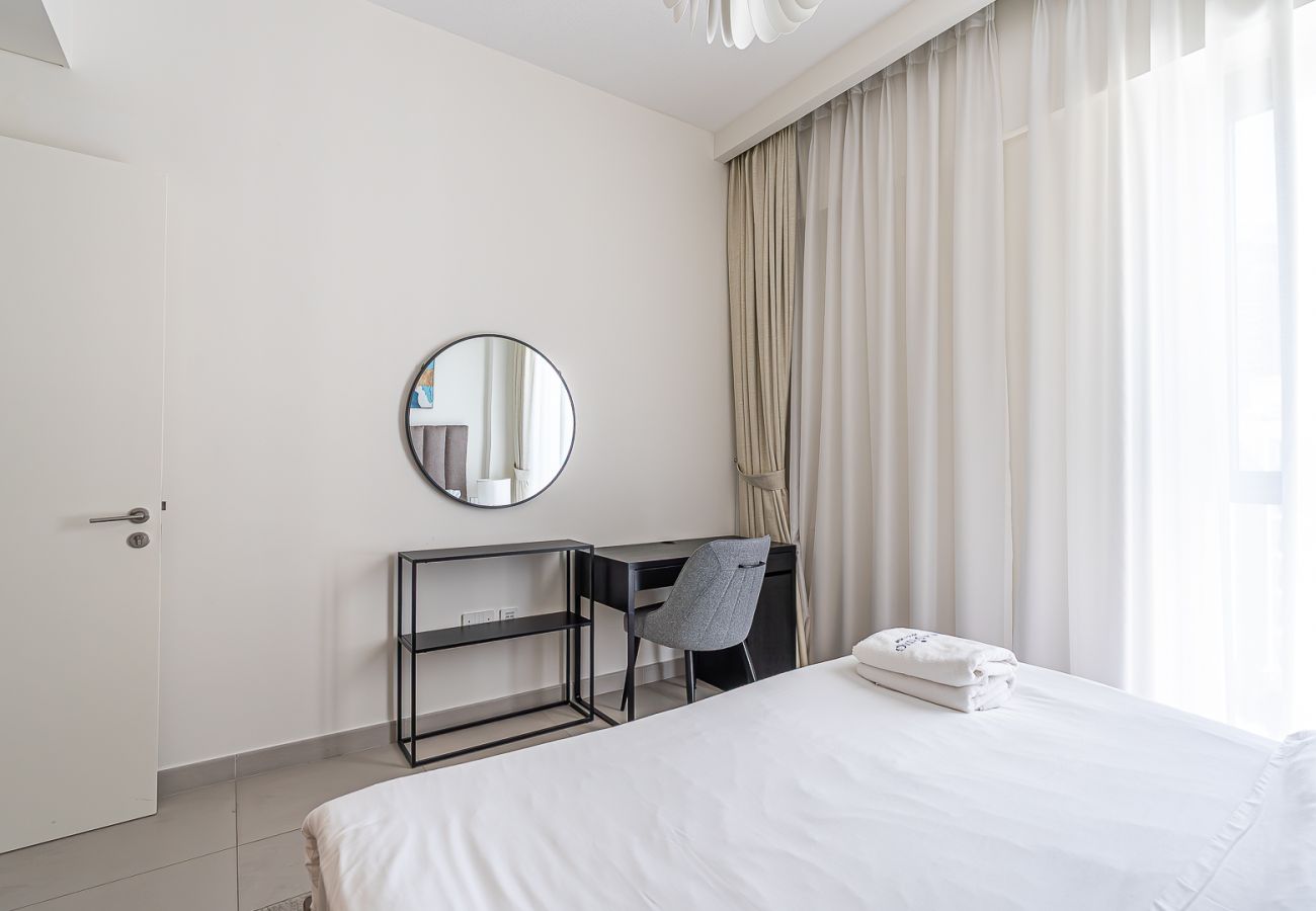 Апартаменты на Dubai - Elegant 1BDR apartment in Creek with Pool View